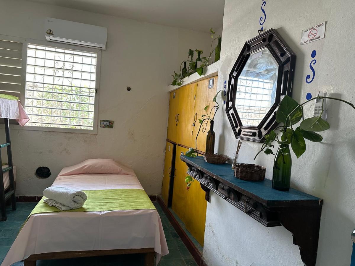 Hostel 35 Valladolid  Kültér fotó
